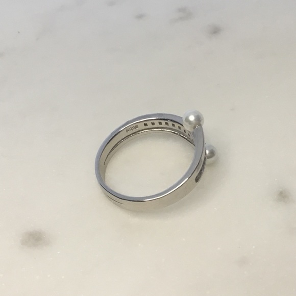 Sterling Silver Cz & Simulated Pearl Ring - Picture 7 of 15